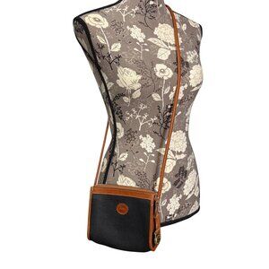 Vintage Dooney Bourke Black/Tan Leather USA Top RiRi Zip Crossbody Bag w/ Charm